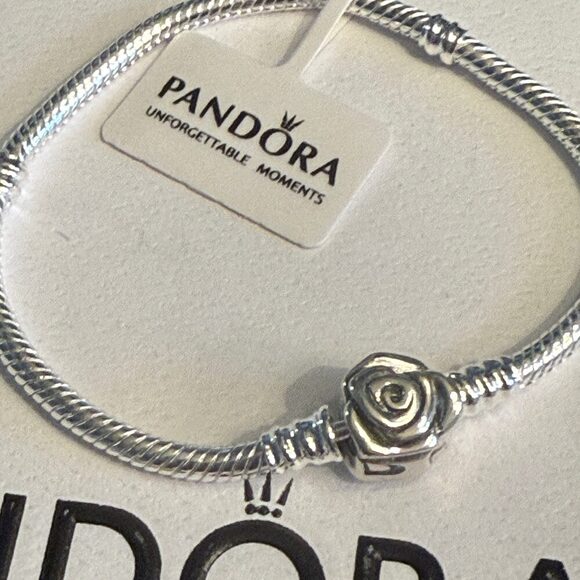PANDORA Jewelry - Authentic Pandora, SIZE 22CM, Silver Rose Clasp Chain Bracelet
